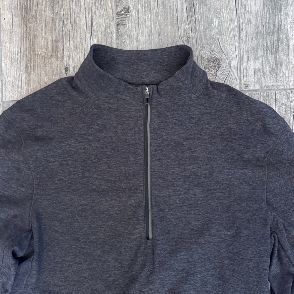 Lululemon Men’s Half Zip Long Sleeve Shirt Gray